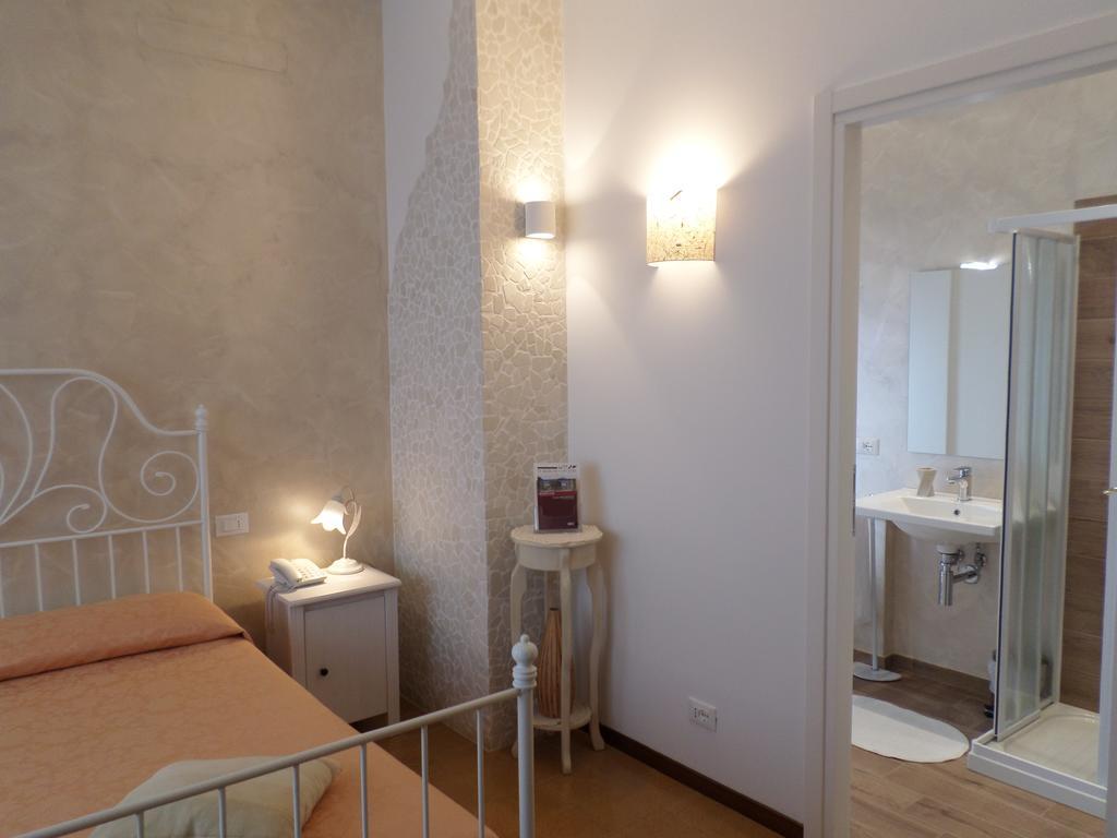 Bed And Breakfast " Il Tesoro Di Mario " ฟัลโกนารา มาริตติมา ภายนอก รูปภาพ