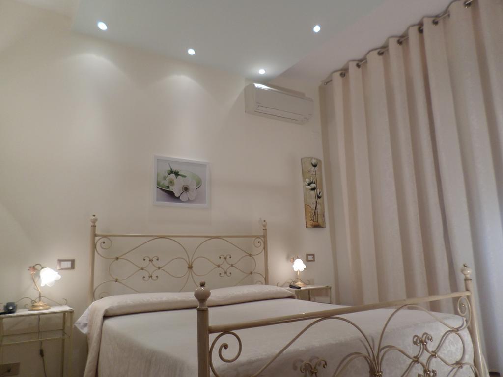 Bed And Breakfast " Il Tesoro Di Mario " ฟัลโกนารา มาริตติมา ภายนอก รูปภาพ